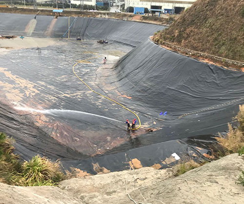 尖扎废水池清理