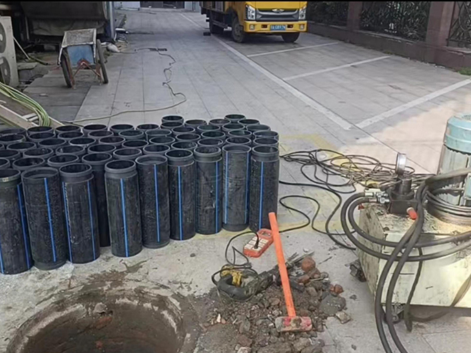 尖扎PE置换管厂家 DN315置换管 非开挖管短管置换